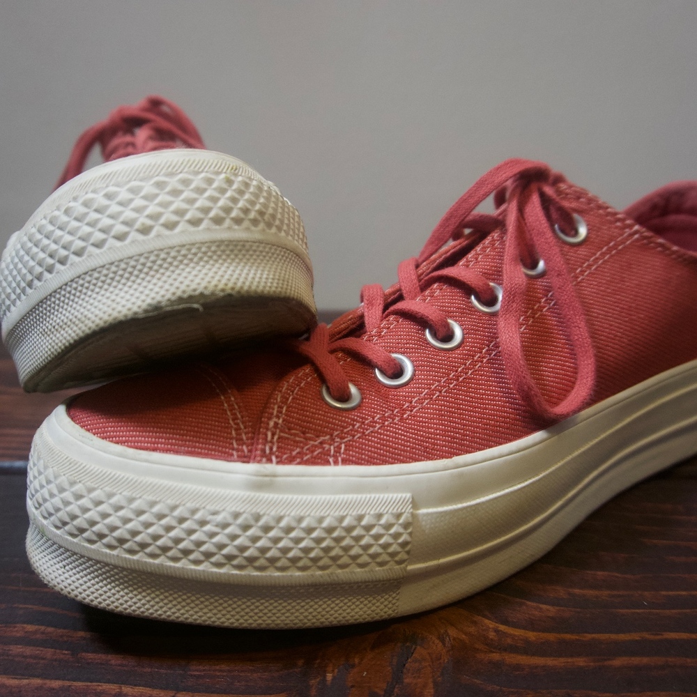 Chuck Taylor All Star Rainbow Platform Low Top